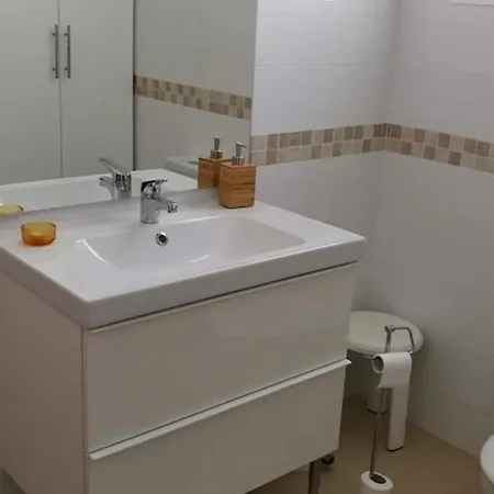 3 Bedroom Spacious フエンヒロラ