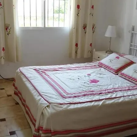 3 Bedroom Spacious フエンヒロラ